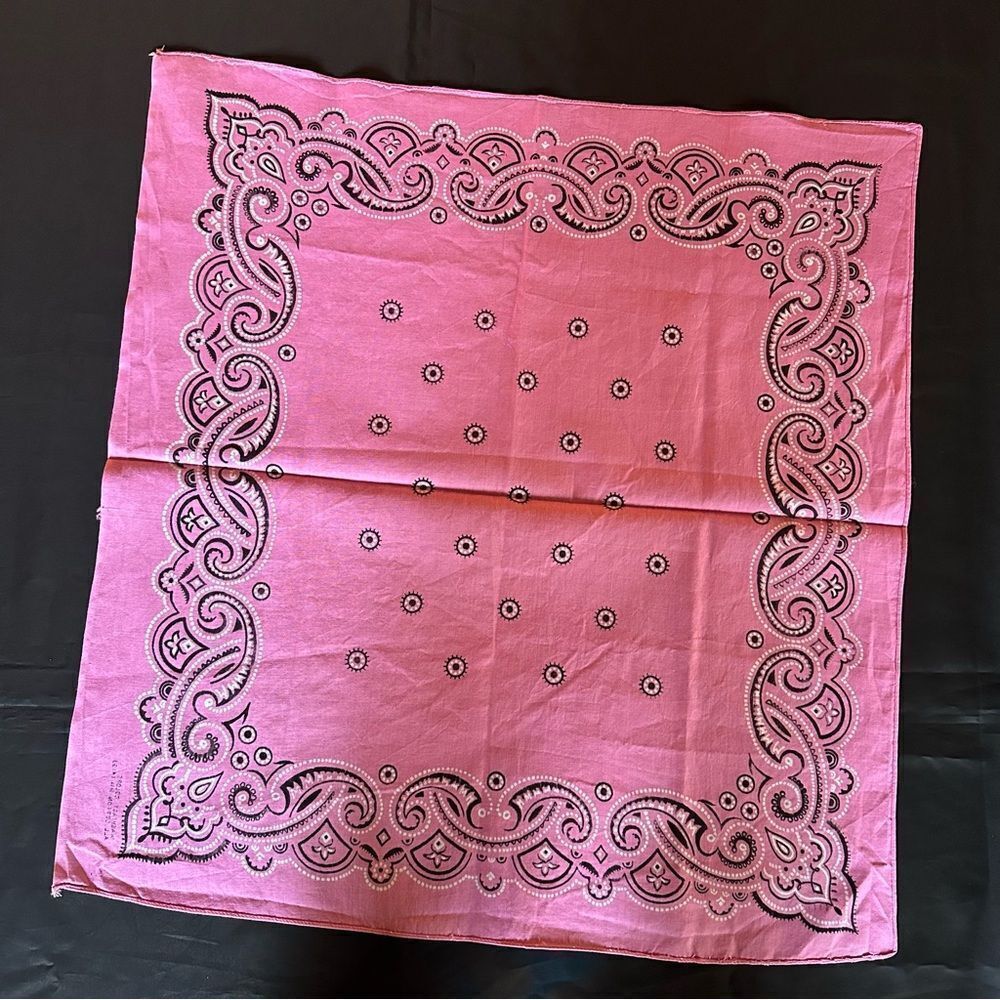 Vintage Washfast Colors Pink and Black Paisley Cotton Bandana - Picture 2 of 6